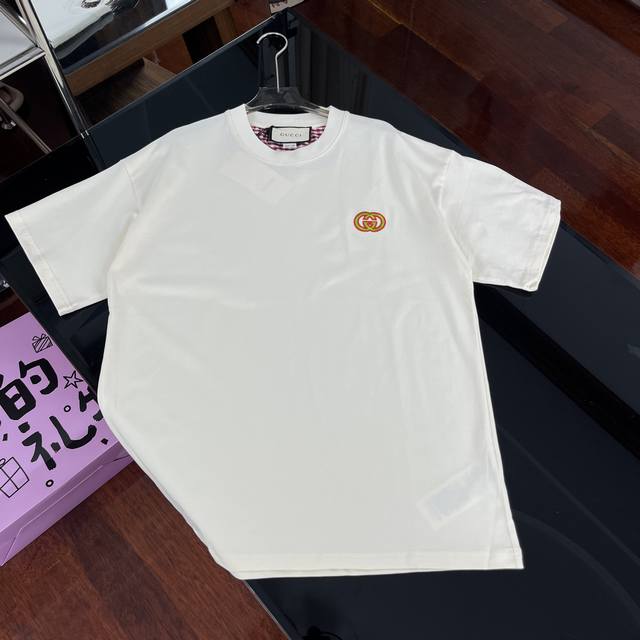 Gucci 古驰 25Ss Gg小字母Logo刺绣 工艺标识短袖T恤 可拿版对比区别市场通货 官方同步 高版本 高品质 纯原品质 原版面料 260克纯棉圆领短袖