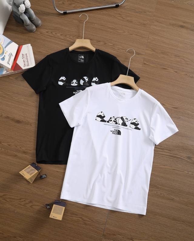 上新 冰丝速干短袖 品牌：北面 The North Face 尺码：M-L-Xl-Xxl-Xxxl 颜色：白色-黑色 类型：户外速干无痕圆领T恤 材质：无痕冰丝