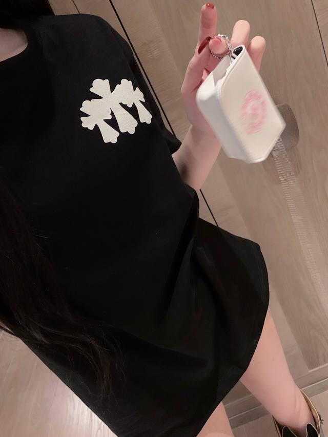 上新 Chro* Hearts 克罗心 变色发泡T恤，配包包！！ 颜色：黑色 码数：Sml见尾图