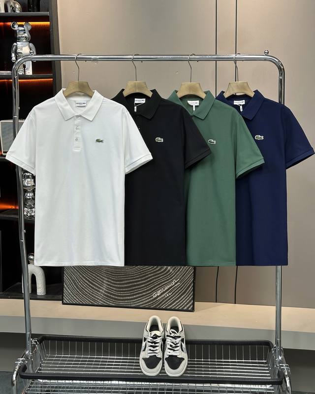 鳄鱼25Ss夏季新款胸简约小Logo翻领Polo短袖T恤，四色选择，男女同款 情侣可搭，店主强烈推荐 采用高品质纯棉针织面料，上身舒适透气不闷热，简约百搭不挑人