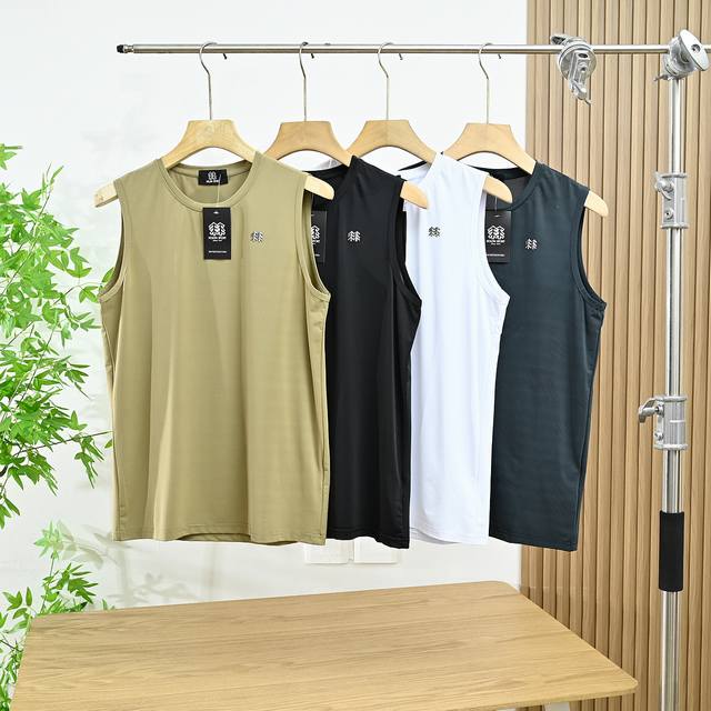 上新： 米 款号：25039# Kolon Sport可隆25夏季新款速干宽松百搭休闲清爽无袖坎肩背心 外穿内搭皆可搭配，手感柔软，上身亲肤舒适，有弹力，时尚的