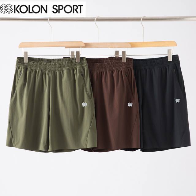 Kolon Sport可隆男士防泼水压胶梭织5分裤，跑步裤，短裤，健身裤！ 区别市场通货，拿到随意对比。压胶细节图展示。产品特点是面料与功能采用高级涤纶或Sec