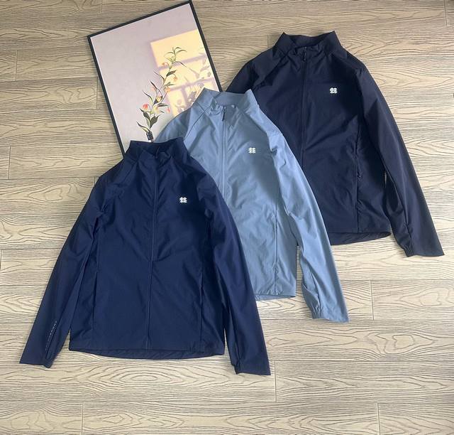 2025Kolon Sport 可隆户外夏季防晒衣轻薄立玲外套，柜子同款. 非市面跟单通货，喜欢高端品质的兄弟看过来，入手一件原汁原味风壳轻薄外套，全方位无死角