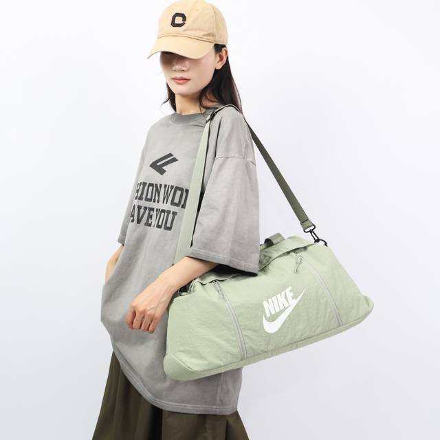 Nike耐克 时尚潮流百搭休闲单肩包大容量女生托特包户外运动出差健身包行李包轻便旅行包 尺寸:53×27×14