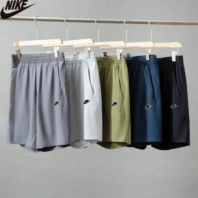 耐克Nike夏季新款，男士 轻薄网眼 拼接透气短裤休闲短裤 无内衬速干四分裤，跑步健身裤 款号：Mt083 颜色：碳素黑 浅云灰 日蚀蓝 深瓦灰 绿色 尺码：M