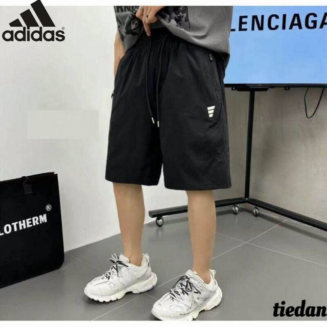 Adidas夏季新款，男女同款阿迪达斯经典斜杠冰感网眼速干休闲户外工装短裤，男士五分裤休闲裤！ 颜色:黑色，军绿色，白色 尺码:M-3Zl