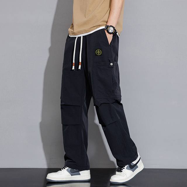 Stone Island 石头岛裤子，春夏季新款纯色休闲裤，百搭工装裤，冲锋裤，登山裤， 男女同款 ，舒适百搭，立体裁剪！手感细腻，百搭不挑人！ 颜色：黑色 灰