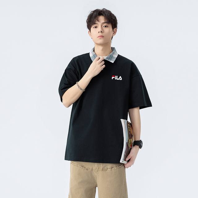 上新 Fila 斐乐海外限定学院风Polo短袖，男女同款，最新衬衫领T恤，男女同款，Ins小红书教你搭配上身，春秋新品首发，版型宽松，修饰脸型且舒适有型，近年来