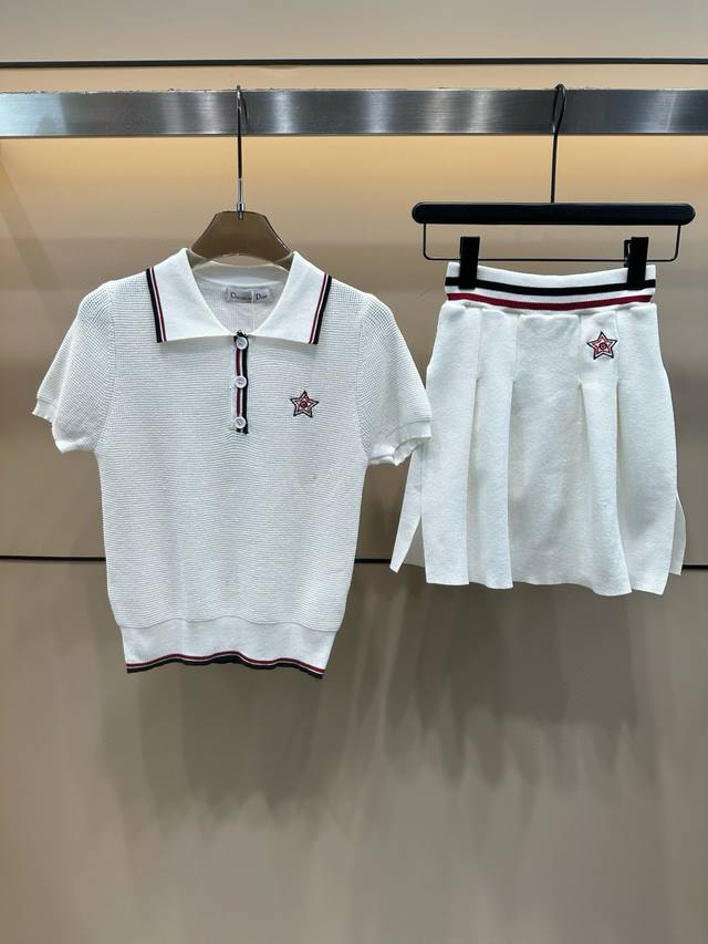 Dior迪奥五角星刺绣翻领短袖半裙针织套装 款号：25670106111 颜色：白色 尺码：均码 80-125斤