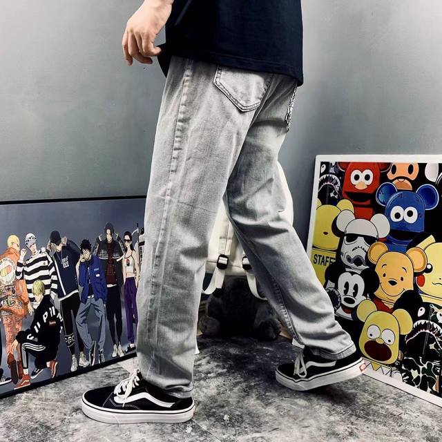 Dior迪奥重工皮标高弹水洗牛仔长裤 男女同款 面料柔软细腻舒适 重磅专柜最新款！走一波！绝对私房牛货！官网柜子同步火爆在售！后侧印花摸起来手感立体有型 做工品