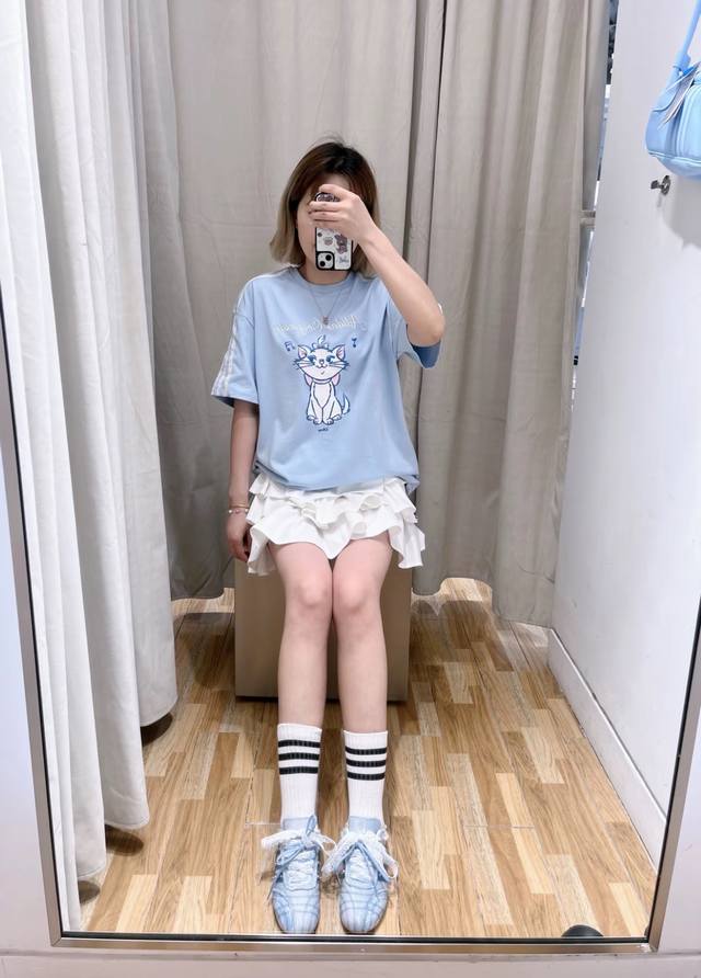 独家开发！Adidas Originals Disney 三叶草玛丽猫联名 时尚潮流简约百搭短袖 落肩袖T恤 女款 今年三叶草真的开挂了！款款非常好看，玛丽猫联