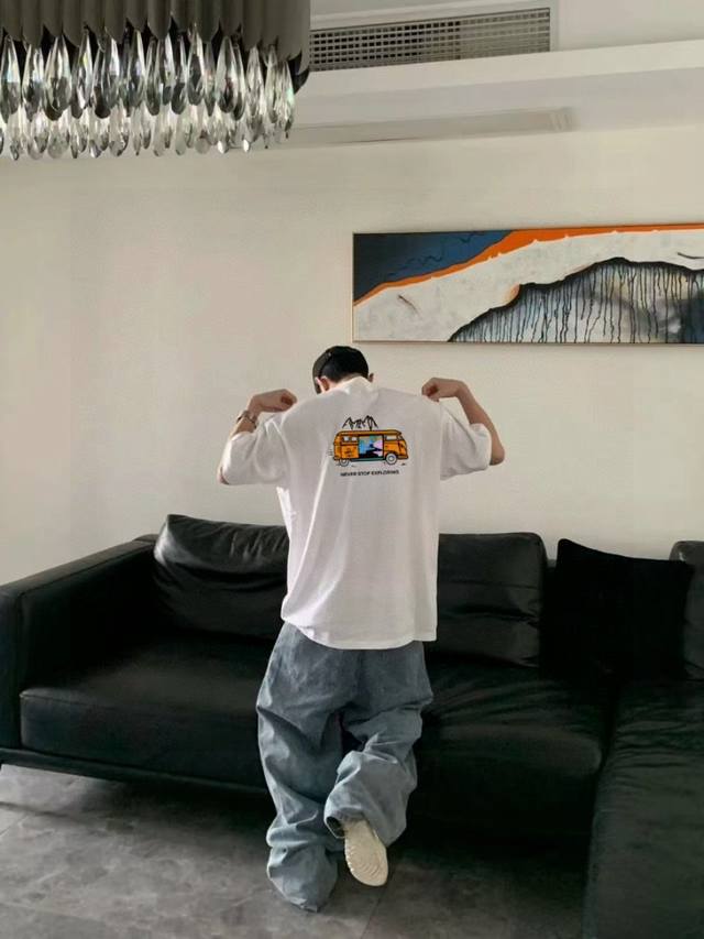 The North Face 北面25Ss 黄色小车印花短袖 高版本 重工 短袖T恤 顶级用料 限量发售！ 面料：250克 双纱双股用料 预缩定型 具有良好的吸