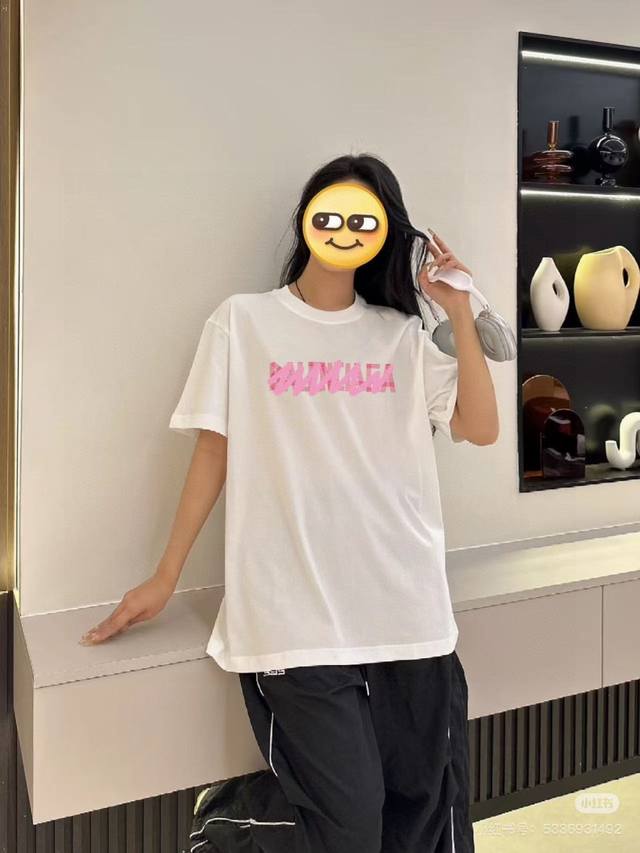 Balenciaga 巴黎世家 25Ss 涂鸦 印花短袖 高版本 重工 短袖T恤 顶级用料 限量发售！ 面料：250克 双纱双股用料 预缩定型 具有良好的吸汗性