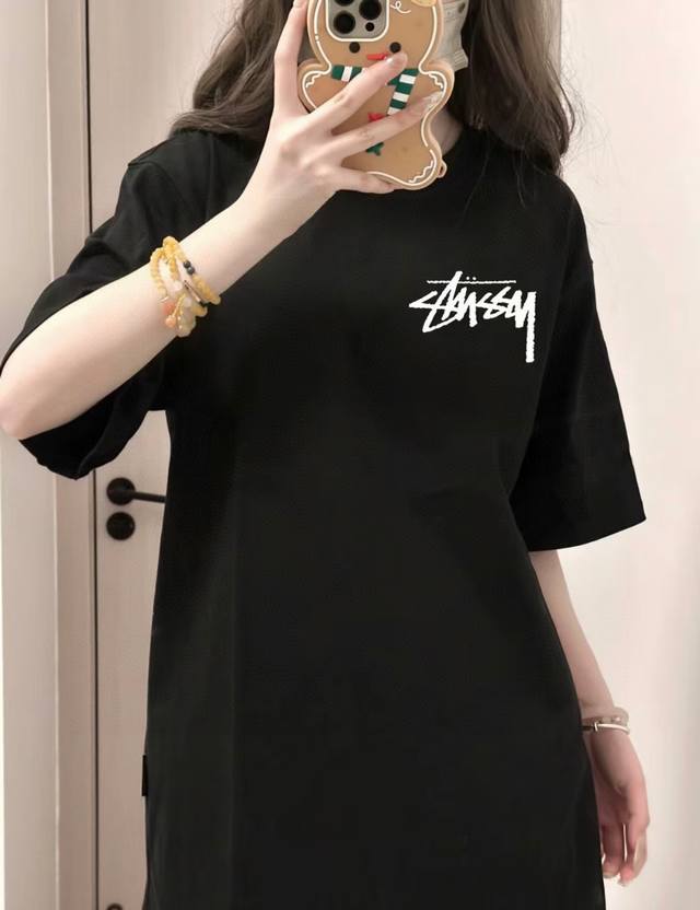 Stussy 斯图西25Ss Tough印花短袖 高版本 重工 短袖T恤 顶级用料 限量发售！ 面料：250克 双纱双股用料 预缩定型 具有良好的吸汗性.可以保