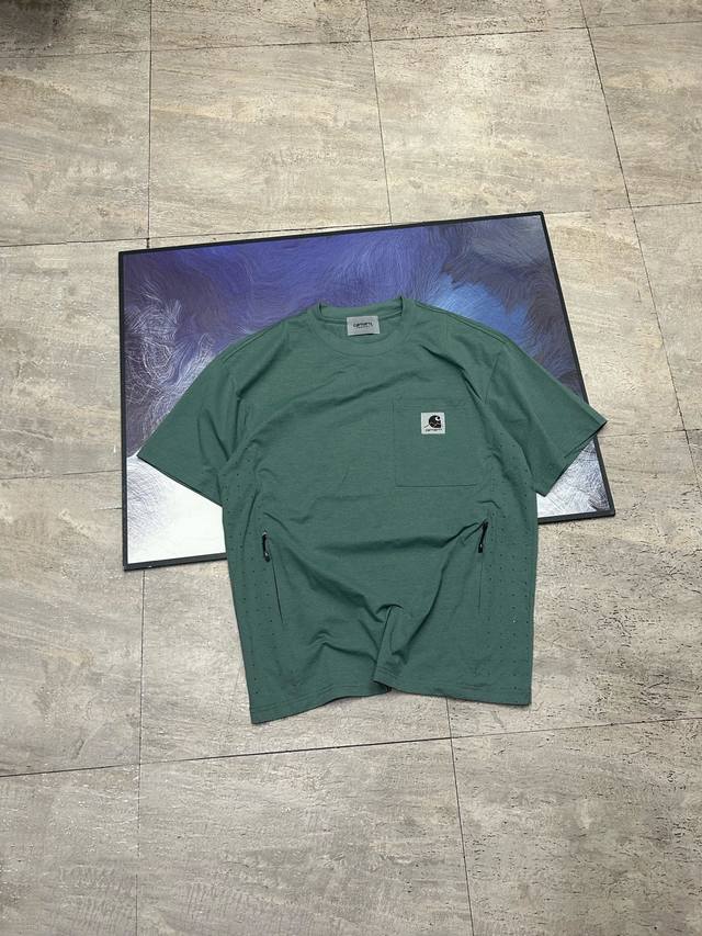 Carhartt 卡哈特夏季新款高品质速干弹力短袖T恤 立体裁剪，精简设计，不挑身材，不仅耐穿还有型... 甄选面料，手感柔软，材料细腻，穿着亲肤舒适，不易变形