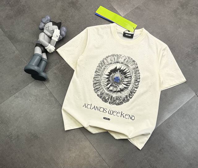 潮牌Goodbrandatlantis满印烫钻轻奢时尚高级感烫钻直喷印花短袖T恤！ ：240G双纱潮牌专用棉，纹理清晰，质感满满，同缸定染1×1无色差精密纯棉螺