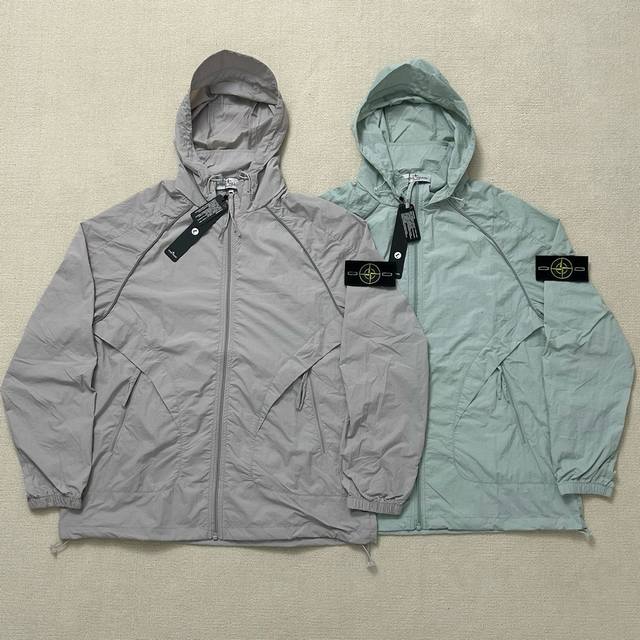 Stone Island 石头岛连帽全拉链反光条机能户外三防防晒衣外套 面料采用高品质防风防水放紫外线 机能拉链设计户外感十足 非常高端 出行必备 户外必备 优