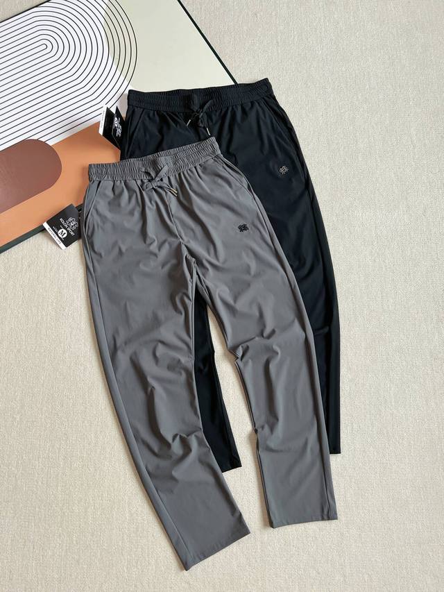 可隆Kolon Sport Camping系列 Seco面料吸湿速干防晒Upf50+抗皱棉感针织冰丝运动裤 又到了夏天穿啥都热，一动就汗流浃背的季节，直到我遇见
