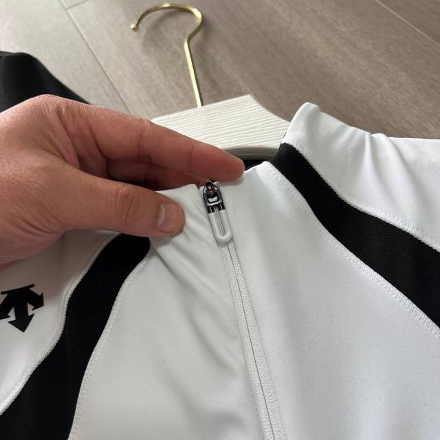 细节图！ #R52 顶级品质 迪桑特Training Body Flex专业训练健身衣 顶级品质，给你不一样的穿衣体验 Descente迪桑特Womens Tr