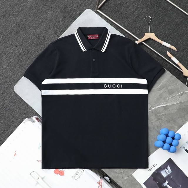 上新 顶级复刻 高端定制 Gucci 古驰 新款拼色Logo条纹翻领休闲Polo衫短袖T恤 款号：5023 颜色：黑色 白色 购入原版开模打造，全套定制辅料，细