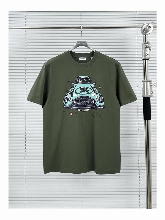 巴宝莉汽车短袖 绿色 白色 S-Xl Burberry博柏利 Ss25 Ekd汽车图案纯棉短袖T恤 原版开发 高端代购订单 货号与柜一致～ 全新夏天Burber