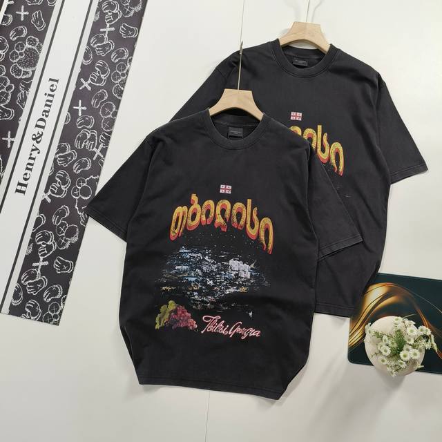 尺码S-Xl爆款推荐 Balenciaga巴黎世家短袖T恤格鲁吉亚品第比利斯白墨直喷印花洗水磨烂做旧短袖T恤 本市场No.1的质量 真正天花板品质 全部原版开发