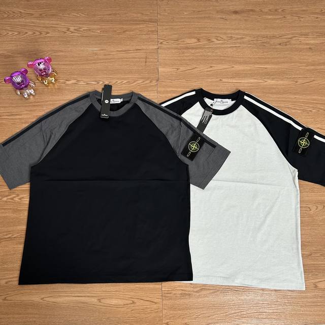 Stone Island 石头岛插肩织带拼色短袖 甄选品质 实拍可见 面料采用高品质纯棉抗菌面料 当季必备 版型超正 拒绝臃肿 面料质感非常棒 非常显高端 当季