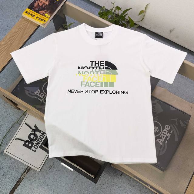 上新 款号：Dg25635 2025新款The North Face北面Tnf重叠图案Logo字母印花休闲情侣短袖T恤，经典图案设计，朋克不羁！！采用250G克