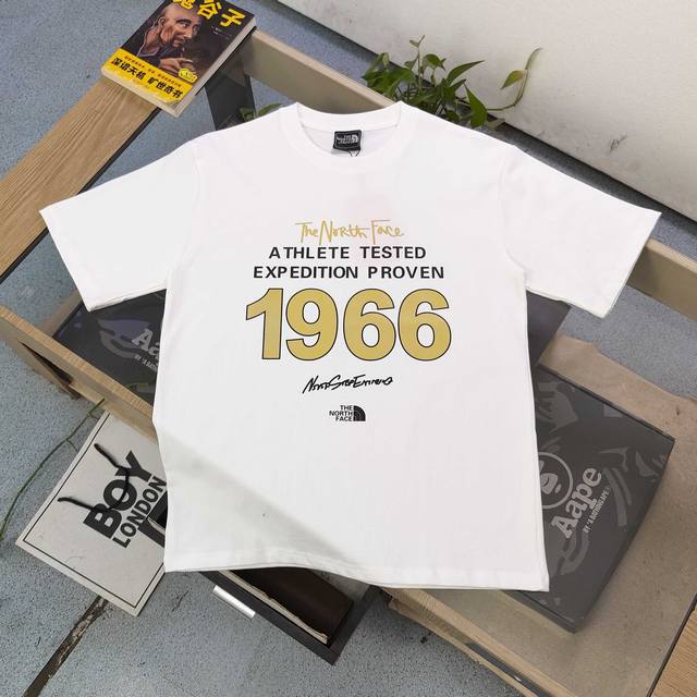 上新 款号：Dg25644 2025新款The North Face北面Tnf1966字母图案Logo印花休闲情侣短袖T恤，经典图案设计，朋克不羁！！采用250