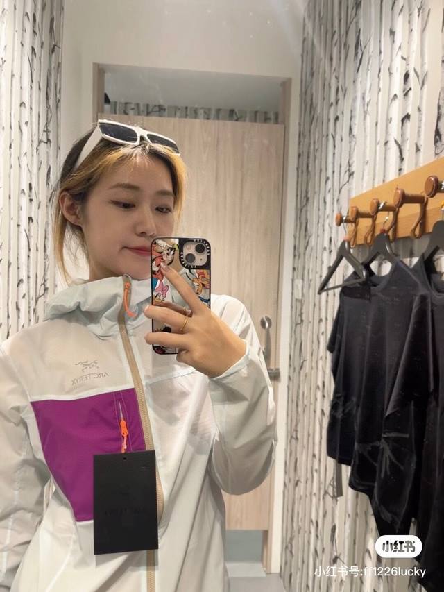 云天蓝资讯图 Arcteryx始祖鸟Squamish男女同款Hoody防晒衣皮肤衣风壳透气防风