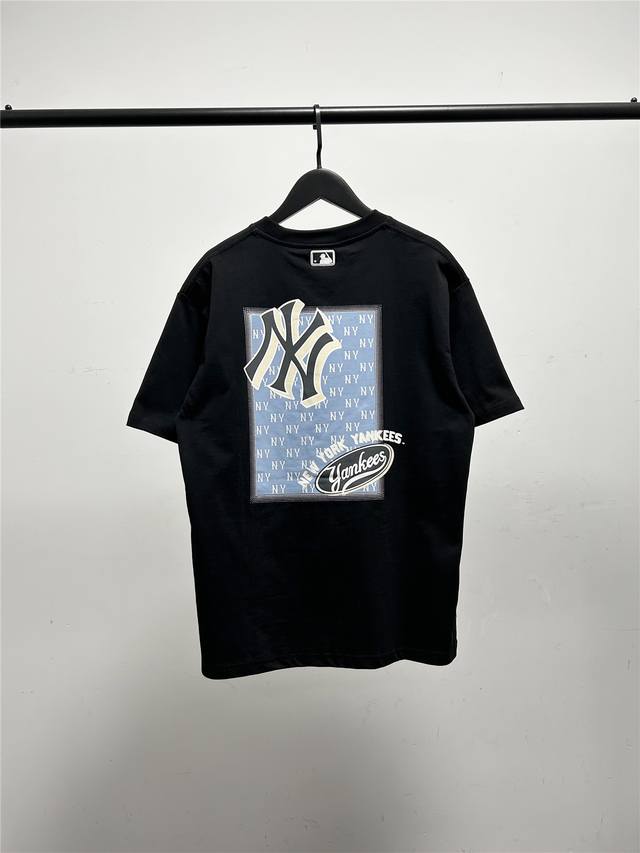 高品质！Mlb柜子新款重影字母老花短袖T恤！三标齐全，四联吊卡，原厂包装！通肩压条保证舒适性！2025Mlb Ny 重影字母，波点老花款 情侣圆领短袖高端品质