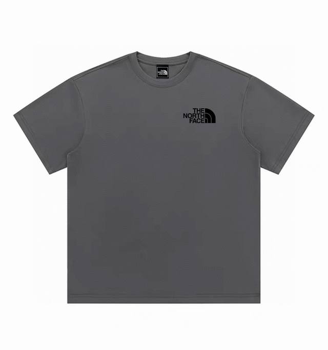 The North Face 北面昆仑山脉新款圆领短袖半袖T恤 面料采用260克纯棉双纱食毛面料 双线二本针压线 久洗不变形 原版定制三标 高端进口印花 随意水