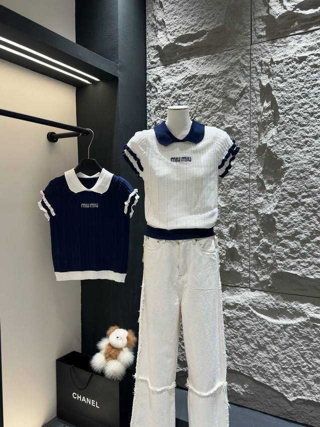 Miumiu缪缪字母提花花边袖翻领针织短袖 款号：25670106183 颜色：蓝色 白色 尺码：均码 80-125斤