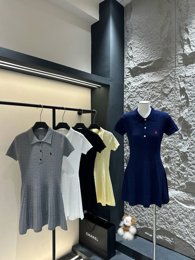 Ralph Lauren 拉夫劳伦Rl小马刺绣麻花翻领短袖针织连衣裙 款号：25670106182 颜色：黑色 白色 灰色 蓝色 黄色 尺码：均码 80-125