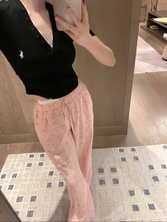 Ralph Lauren 拉夫劳伦Rl小马刺绣蕾丝花边V领短袖上衣 款号：25672706168 颜色：黑色 白色 尺码：均码 80-125斤