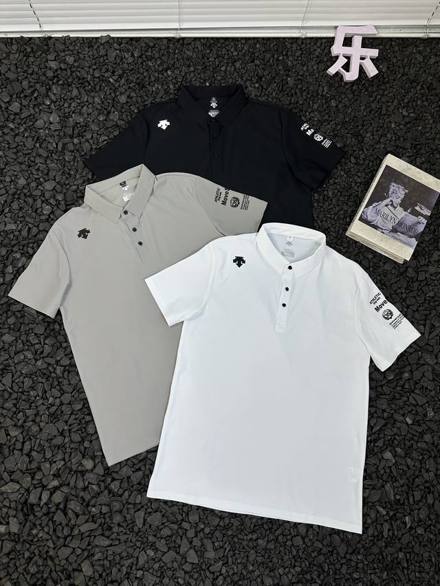 上新 尺码M到5X跑量无优惠 迪桑特夏款新款翻领胸标Logo冰丝无痕短袖T恤，吴彦祖同款经典基础款Polo衫短袖，商务休闲简约风，上身帅气百搭，夏季必备百搭奢潮