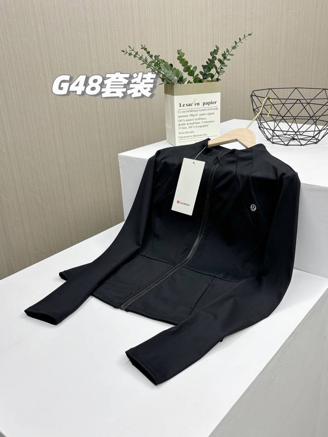 套，原单力荐，轻奢云感 真裸感，专为夏季而生！Lululemon夏季全场景运动瑜伽三件套装！双面Nulu云感面料，100%原单客供Lulu家面料，全氨纶+锦纶，