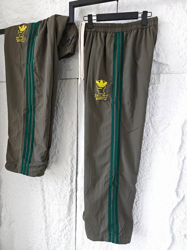 Adidas Originals X Brain Dead 三叶草脑死亡联名款 Ss 舒适时尚简约百搭运动休闲三条杠长裤 男女同款 男女同款棕绿，共享无界潮流！
