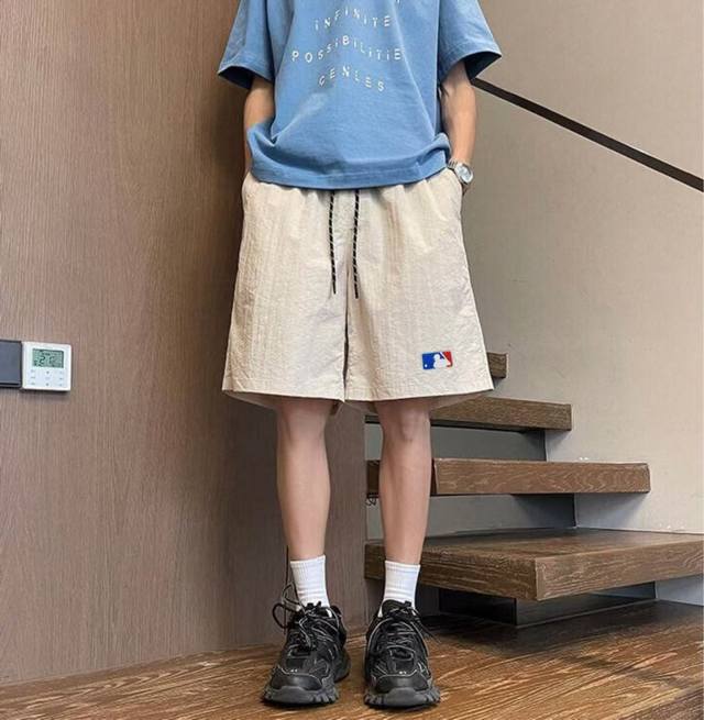 上新 Mlb Ny洋基队 夏季糖果色五色纯色运动休闲短裤五分裤冲锋裤速干裤，男女同款。 Mlb夏季最新5色系列休闲短裤速干裤 甄选高科技面料，防泼水防晒，不易掉