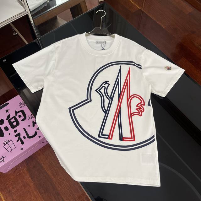 Moncler 蒙口25Ss 侧腰刺绣大Logo 袖口小标刺绣徽章情侣圆领短袖T恤｜846 独家定制270克32支双纱滑爽棉 质感非常柔软舒服 %区别市场的顶级