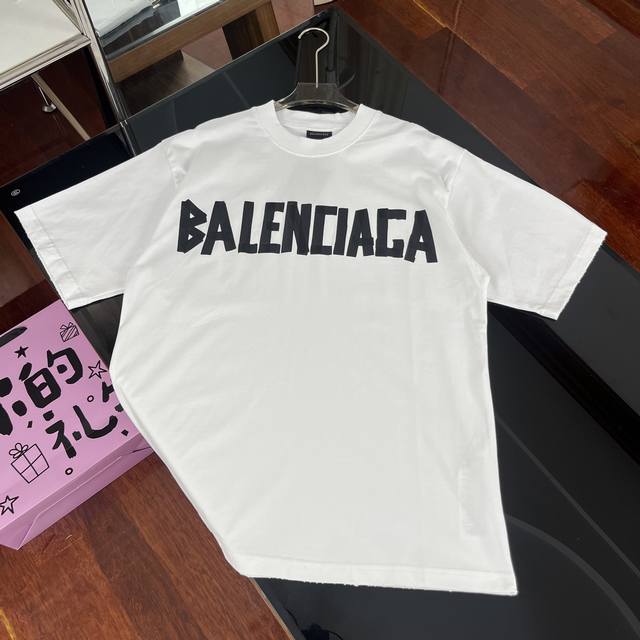 顶级版本.官网品质 Balenciaga 巴黎Balenciaga#2025最新款经典胶带拉浆印花短袖T恤｜3089 市场天花板版本，正品开发研制。欢迎对比！