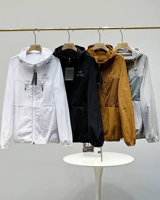供 Arc’Teryx 始祖鸟2025夏季连帽防晒衣皮肤衣 户外速干衣外套！ 颜色：白色 水泥灰 黑色 棕色 尺码：S-3Xl 图9 Uva 长波紫外线 透过率