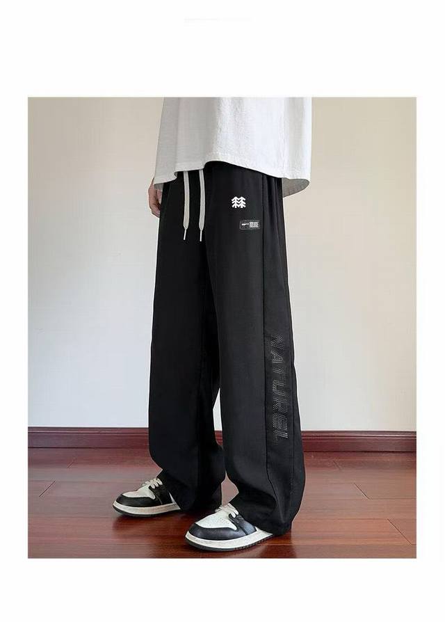 供 可隆Kolon Sport Camping系列 Seco面料吸湿速干防晒Upf70+抗皱棉感针织冰丝运动裤 又到了夏天穿啥都热，一动就汗流浃背的季节，直到我