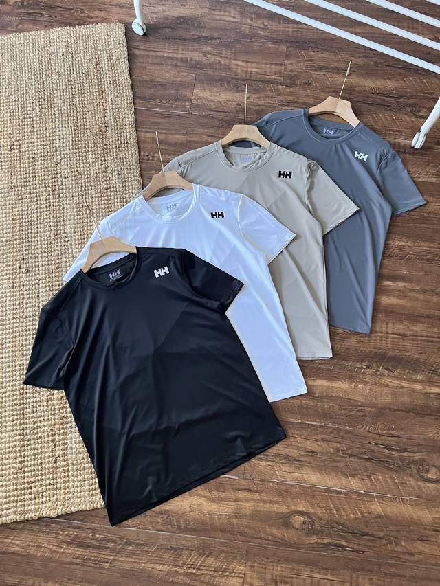 Helly Hansen Hh 海丽汉森 夏季新款凉感透气速干圆领短袖T恤！必须给大家推荐一款性价比速干短袖T！亲肤透气，自在呼吸：面料采用高品质艾草香薰棉面料
