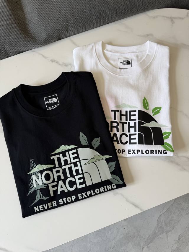 北面The North Face 城市户外系列 Ss25 时尚舒适百搭短袖透气吸汗T恤 男女同款 -面料采用260G双纱面料，达到透而不露的黄金平衡点，完美规避
