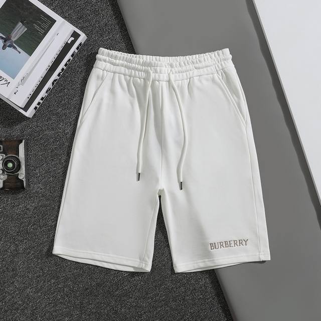 顶级复刻版本 Burberry 巴宝莉 2025新款 轻奢主义 前幅颗粒刺绣字母Logo 后口袋拼色十字绣战马 男女日常通勤穿搭必备 休闲短裤 定制毛圈面料 松