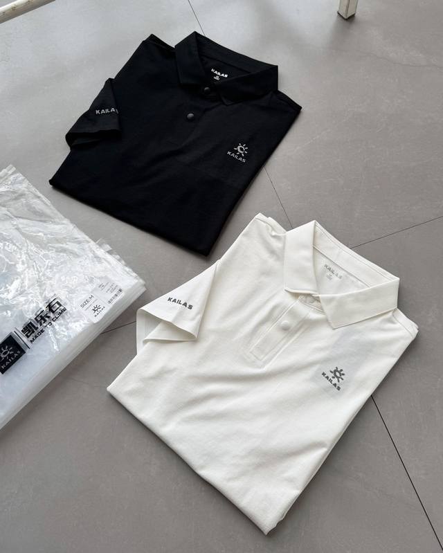 凯乐石Polo凯乐石科技速干面料全压胶Pol0 Logo带夜光效果 怕热的男士必备，超级轻、防晒、轻薄、透气、抑菌 袖口下摆无痕超薄压胶，领口螺纹激光切割，高端