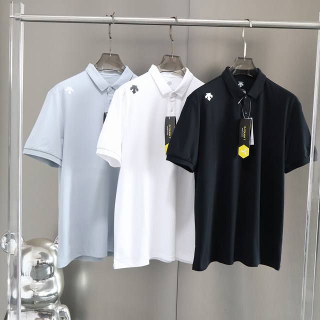 高品质非市场低版本 Descente 迪桑特经典徽标Polo 夏季翻领Polo衫 高端珠地面料 严选好货！爽滑亲肤，悬垂透气，舒适感非常好！胸肩采用立体硅胶Lo