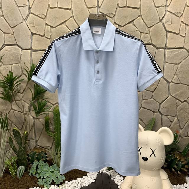 巴宝莉 Burberry博柏利 织带纯色直筒套头短袖Polo衫 男款 蓝色 2025Ss夏季新款字母Logo翻领Polo衫！经典商务男款，高端的天花板级别的商务