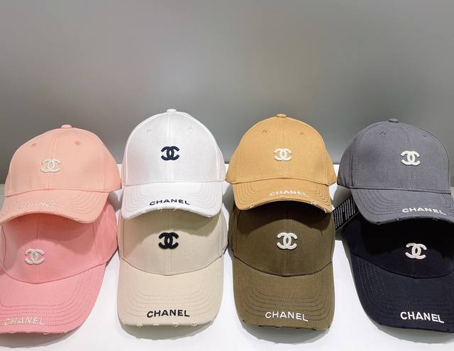 配防尘袋 Chanel香奈儿 新款简约刺绣Logo棒球帽，原版开模，轻盈透气！质量超赞，基础头围56。棒球帽呀渔夫帽真的是必不可少的时尚单品了超多明星网红街拍照